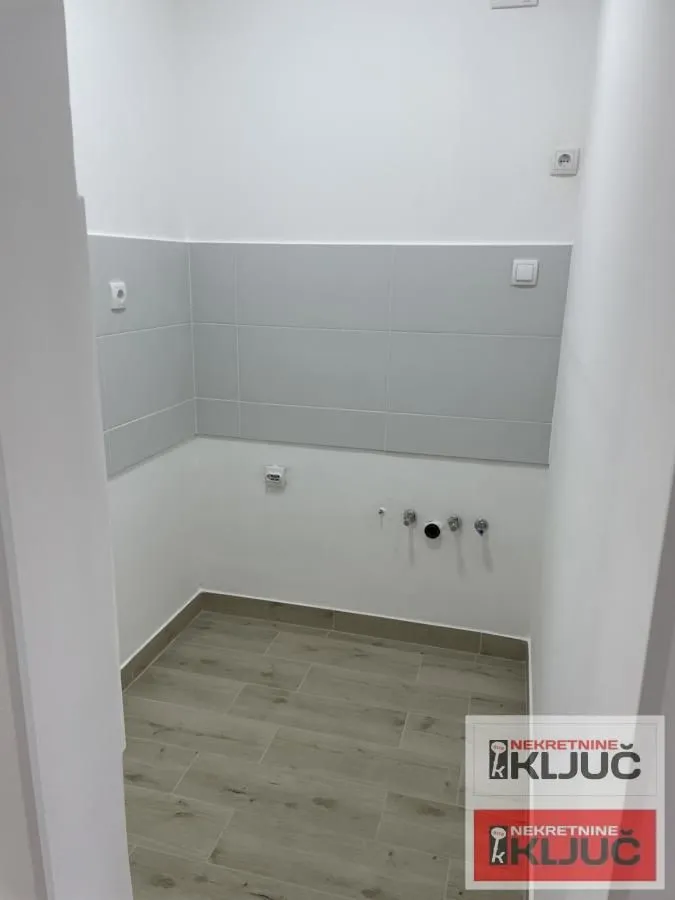 Prodaja, jednosoban stan, 30m², Grbavica, Novi Sad Sve Podlokacije