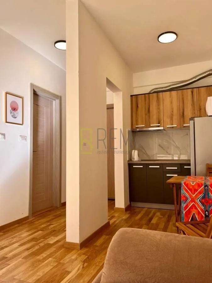 Prodaja, garsonjera, 28m², Bečići, Budva