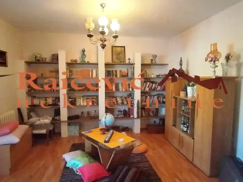 Prodaja, kuća, 354m², Begaljica, Grocka - image 6