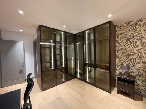 Izdavanje, dvosoban stan, 104m², Vračar, Šid - image 14