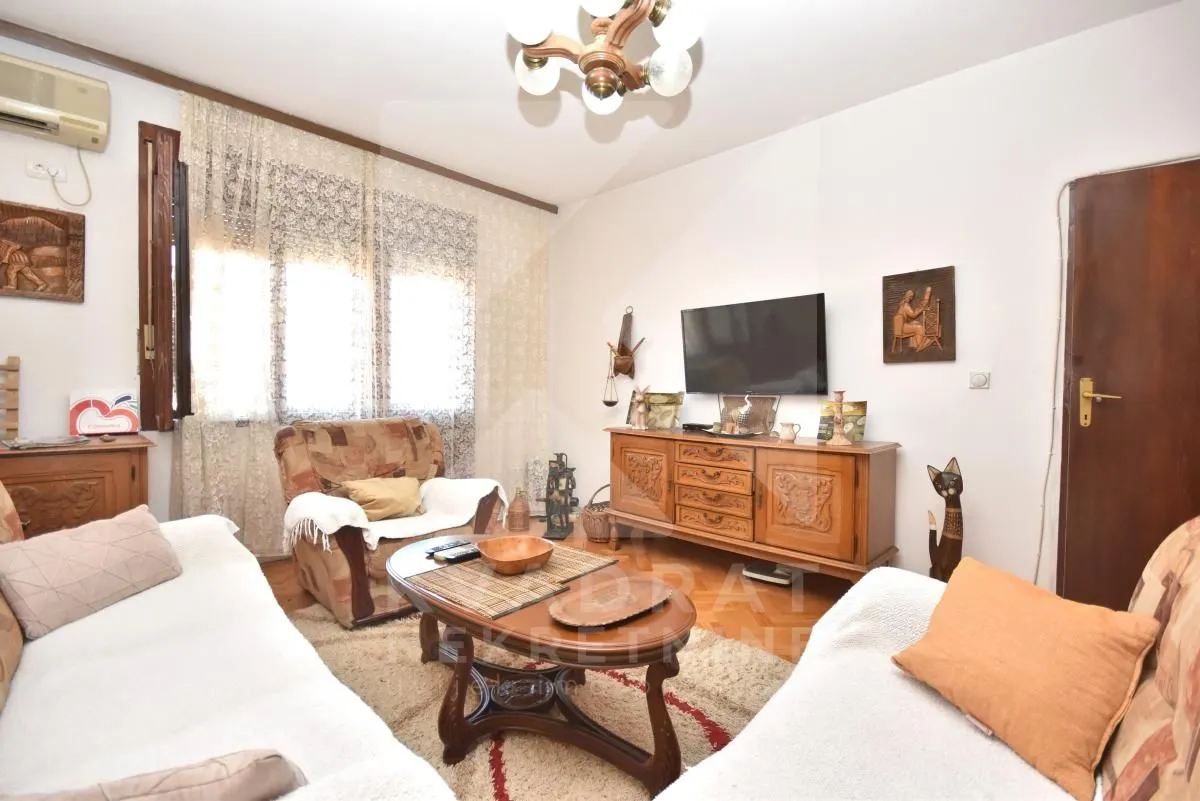 Prodaja, kuća, 101m², Stari Aerodrom, Podgorica