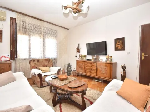 Prodaja, kuća, 101m², Stari Aerodrom, Podgorica - image 5