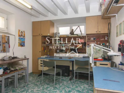 Prodaja, dvosoban stan, 140m², Centar, Podgorica - image 10