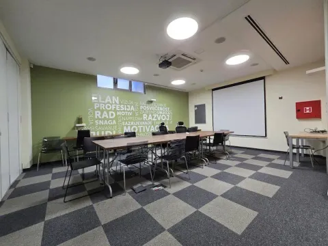 Sale, office space, 370m², Blok 9, Podgorica - image 14