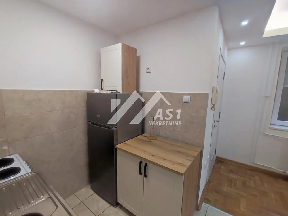 Izdavanje, dvosoban stan, 45m², Podbara, Novi Sad Sve Podlokacije