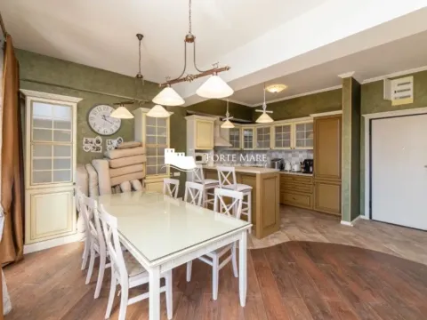 Prodaja, trosoban stan, 141m², Baošići, Herceg Novi - image 9