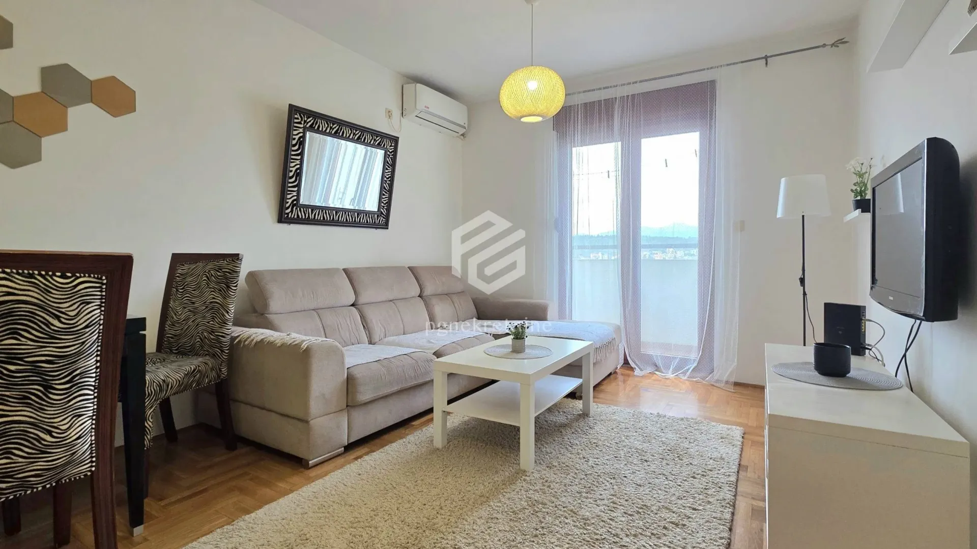 Izdavanje, jednosoban stan, 45m², Stari Aerodrom, Podgorica