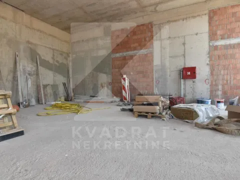 Prodaja, poslovni prostor, 282m², Stari Aerodrom, Podgorica - image 7