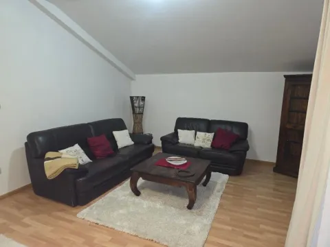 Izdavanje, dvosoban stan, 75m², Zagorič, Podgorica - image 12