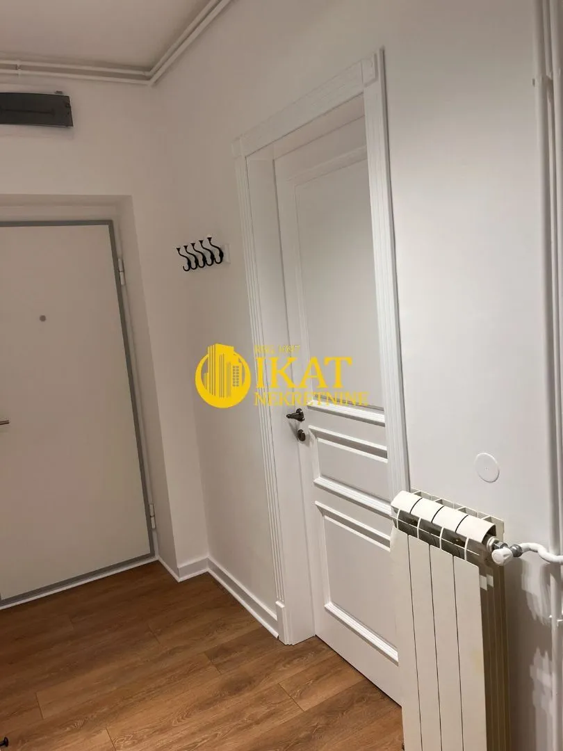 Izdavanje, jednosoban stan, 59m², Stari Grad, Beograd