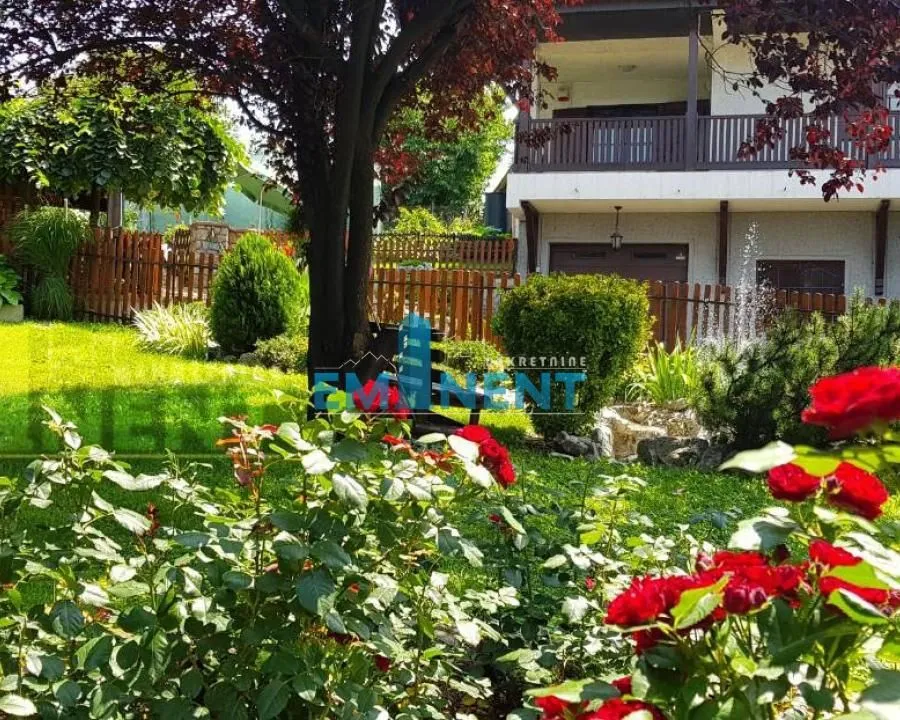 Prodaja, kuća, 465m², Voždovac Sve Podlokacije, Beograd