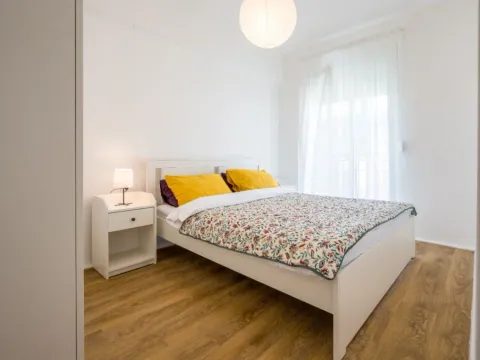 Izdavanje, dvosoban stan, 64m², Gruda, Cetinje - image 6