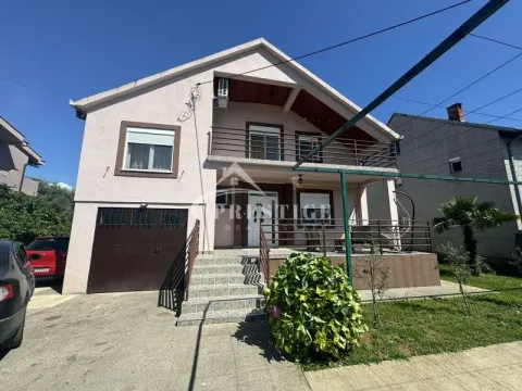 Sale, five bedroom apartment, 191m², Tološi, Podgorica - image 3