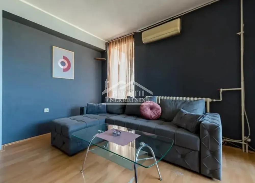 Prodaja, dvosoban stan, 52m², Centar, Smederevo