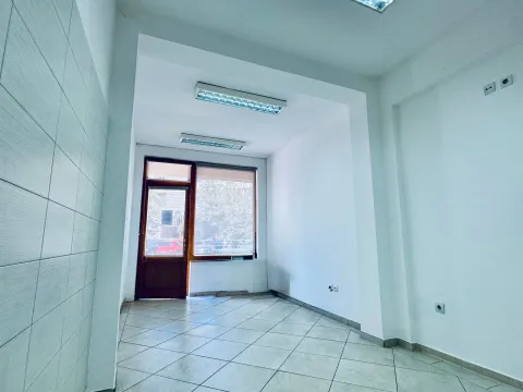 Rent, office space, 25m², Centar, Podgorica - image 4