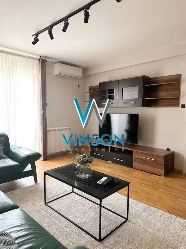 Rent, one bedroom apartment, 48m², Bulevar Oslobodjenja, Novi Sad Sve Podlokacije