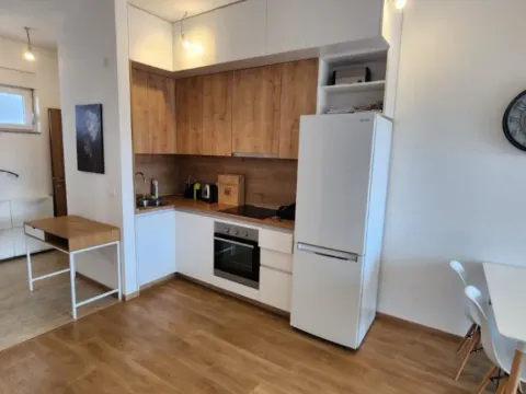 Izdavanje, dvosoban stan, 60m², Budva, Crna Gora - image 7