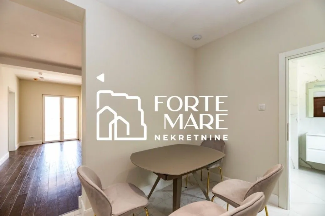 Prodaja, dvosoban stan, 133m², Đenovići, Herceg Novi