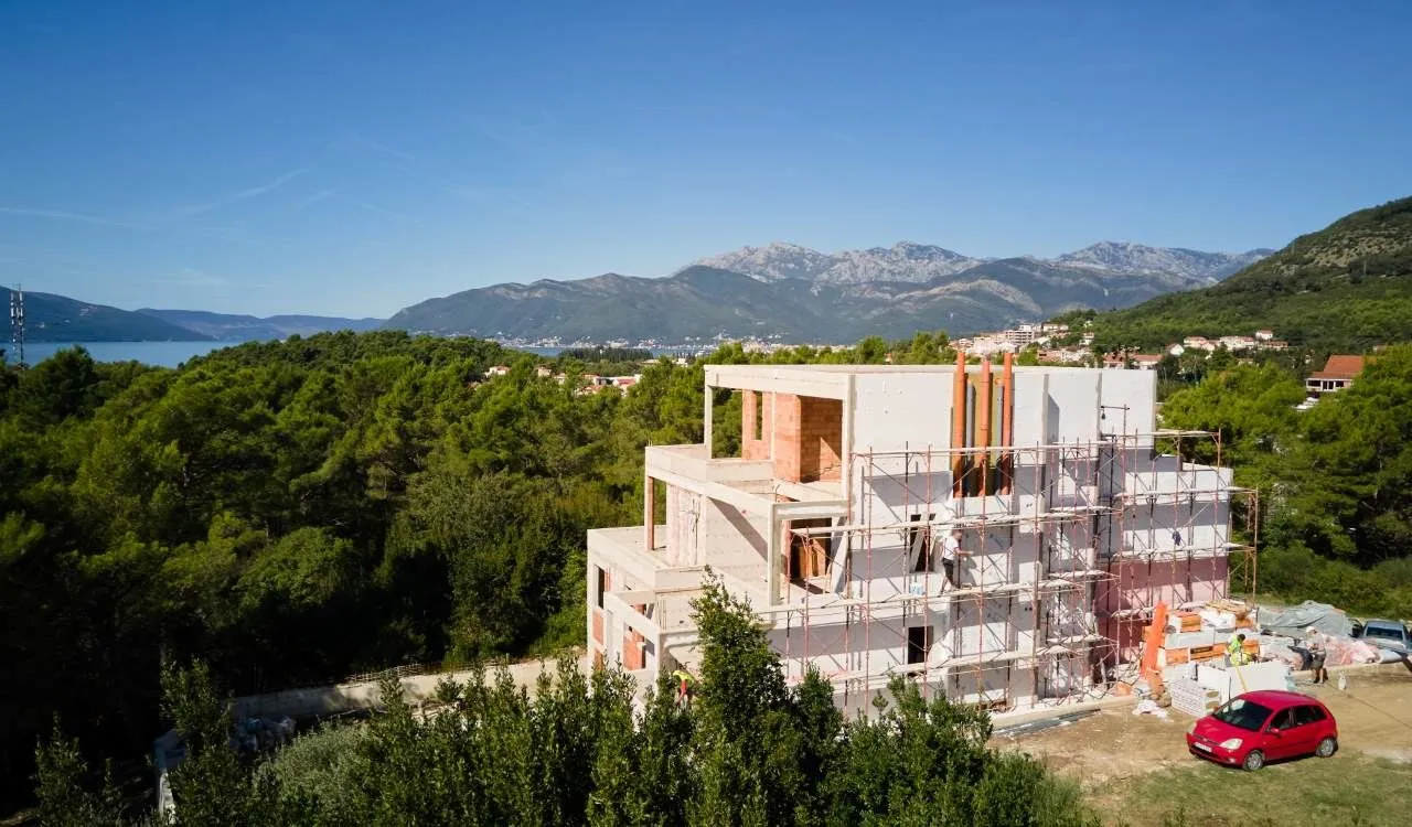 Prodaja, dvosoban stan, 90m², Tivat, Crna Gora
