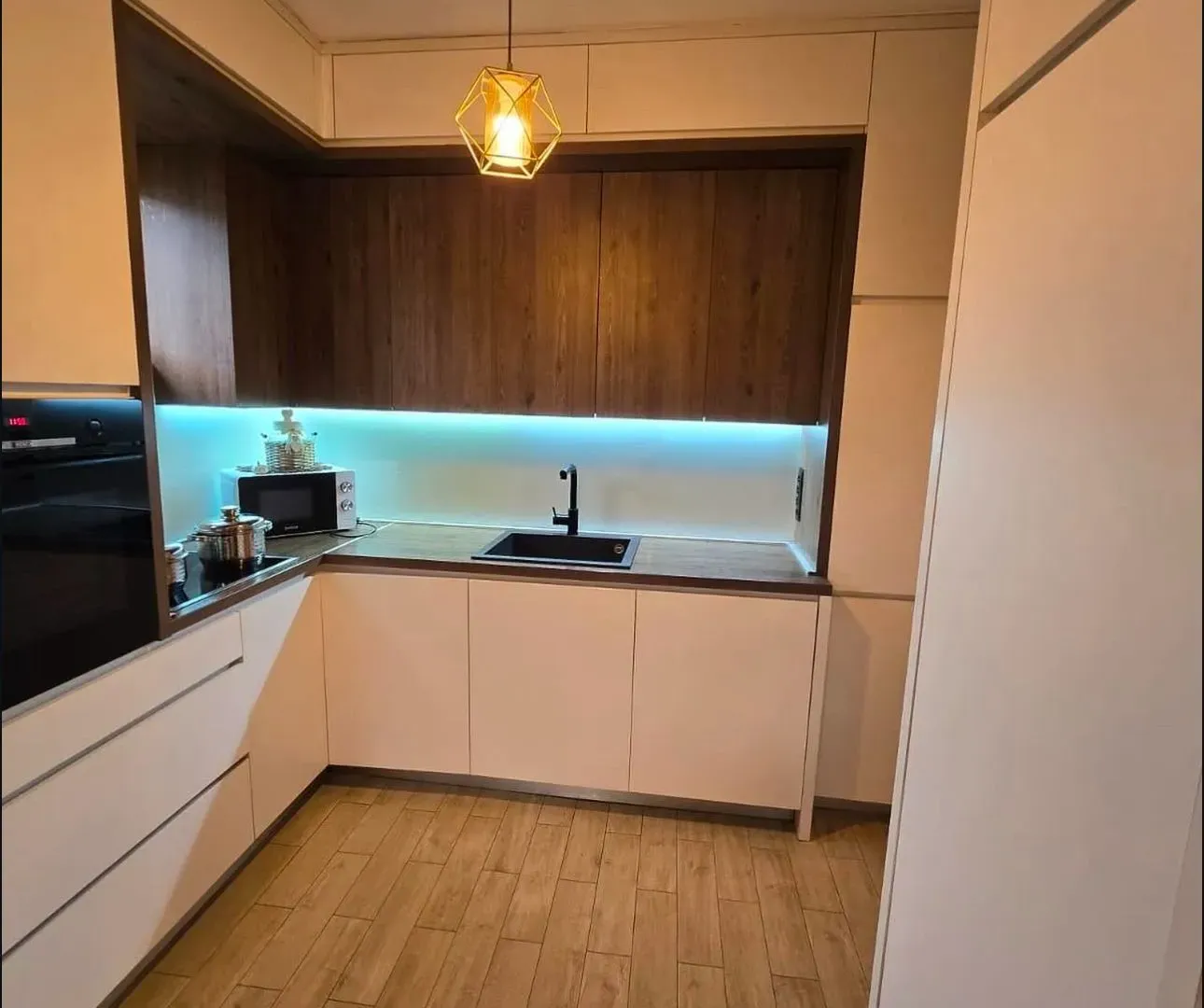 Izdavanje, kuća, 200m², Zagorič, Podgorica
