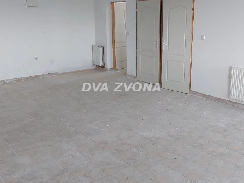 Prodaja, ugostiteljski objekat, 478m², Perlez, Zrenjanin