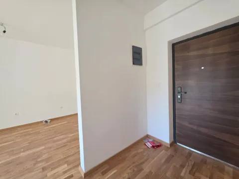 Prodaja, jednosoban stan, 44m², Bečići, Budva - image 18