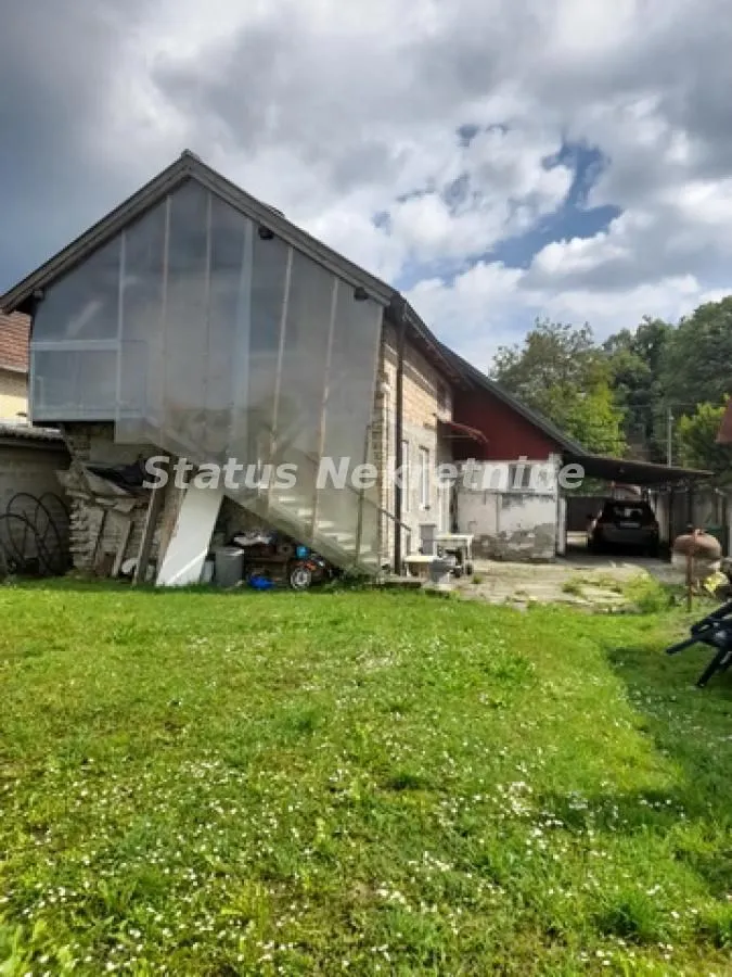 Prodaja, kuća, 151m², Futog, Novi Sad Sve Podlokacije