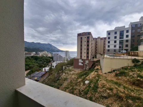 Rent, studio apartment, 25m², Bečići, Budva - image 3