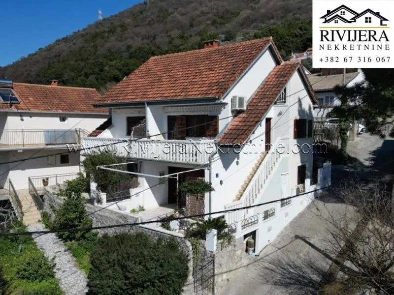 Prodaja, kuća, 90m², Lepetani, Tivat