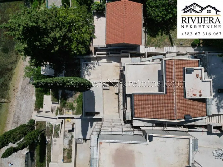 Prodaja, kuća, 237m², Njivice, Herceg Novi