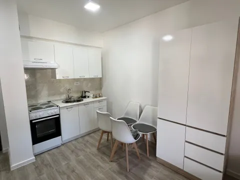 Izdavanje, garsonjera, 25m², Šušanj, Bar - image 5