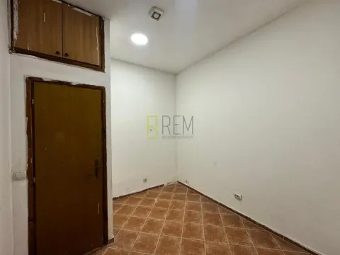 Sale, office space, 8m², Pobrežje, Podgorica - image 2