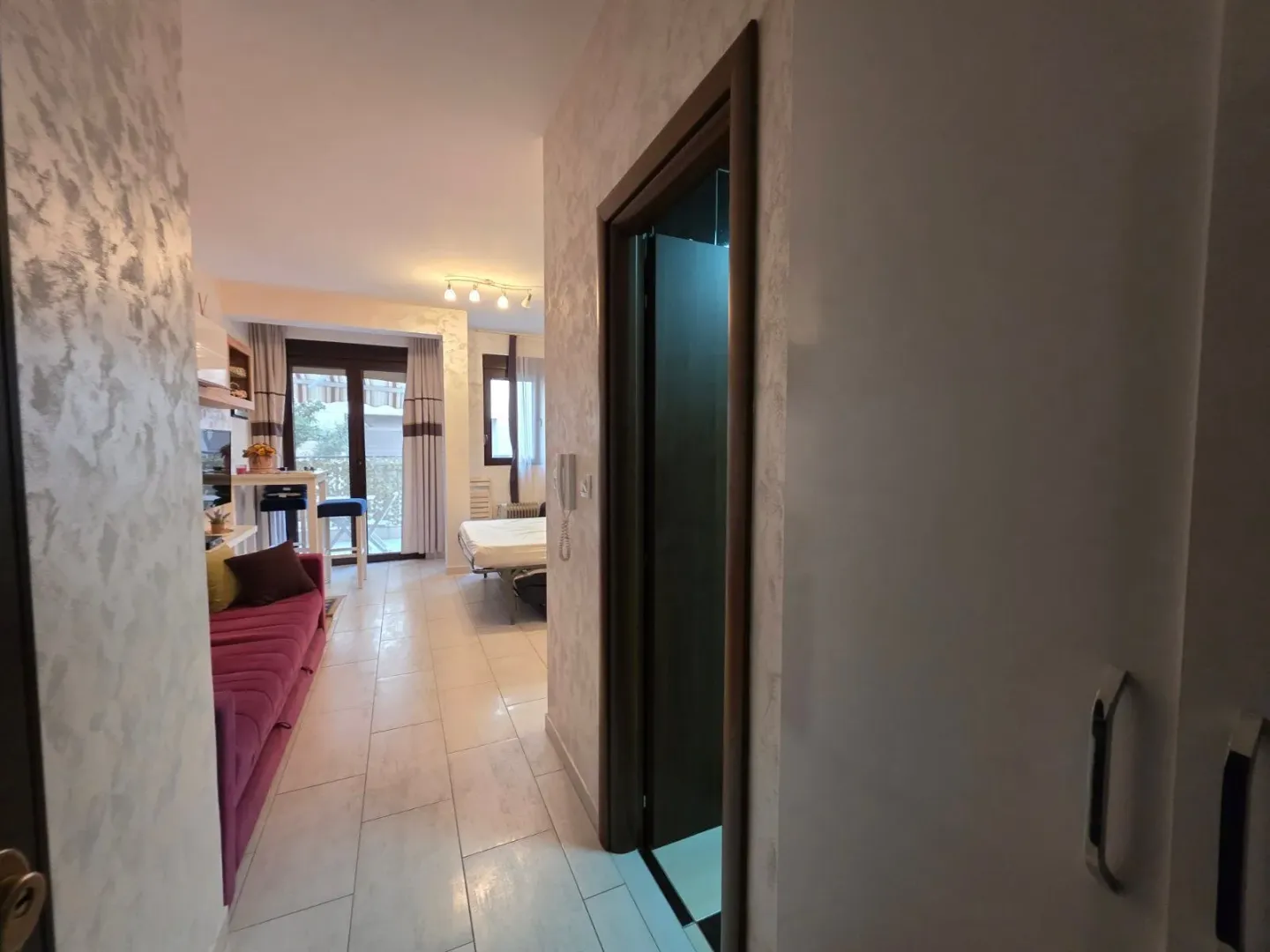 Prodaja, garsonjera, 31m², Bečići, Budva