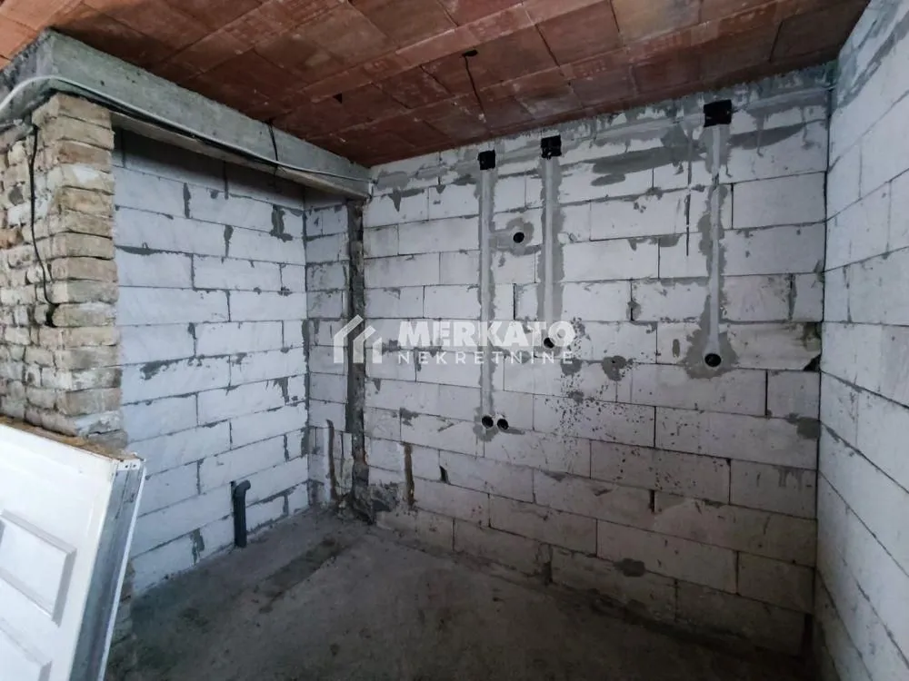 Prodaja, dvosoban stan, 61m², Zrenjanin, Srbija