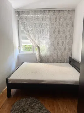Izdavanje, dvosoban stan, 65m², Centar, Podgorica - image 3