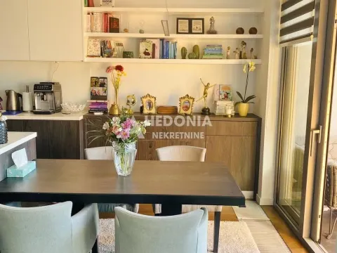 Izdavanje, dvosoban stan, 45m², Novi Beograd Blok 65, Novi Beograd Sve Podlokacije - image 2