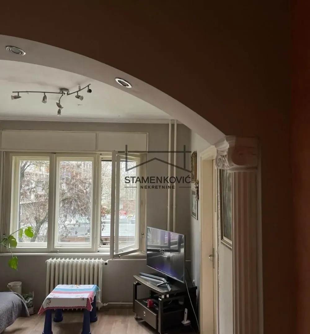 Prodaja, dvosoban stan, 58m², Centar, Novi Sad