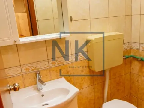 Izdavanje, poslovni prostor, 46m², Centar, Podgorica - image 7