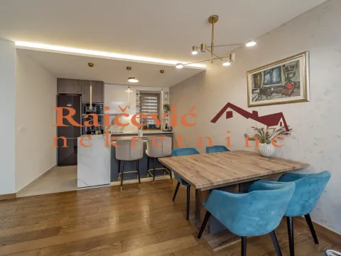 Sale, four bedroom apartment, 115m², Vračar, Šid - image 5