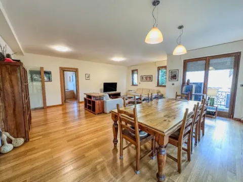 Rent, three bedroom apartment, 140m², Preko Morače, Podgorica - image 2