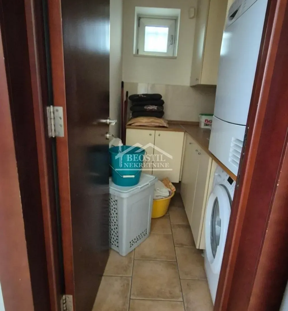Rent, house, 319m², Julino Brdo, Beograd
