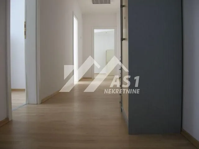 Rent, office space, 330m², Novi Sad Sve Podlokacije, Novi Sad