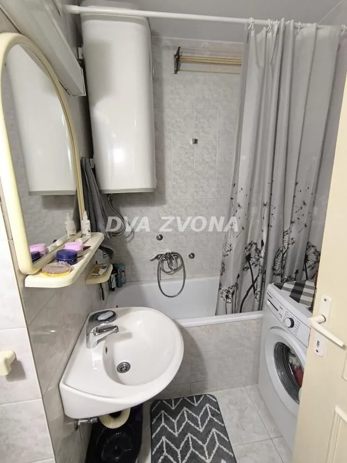 Prodaja, jednosoban stan, 41m², Centar, Novi Sad