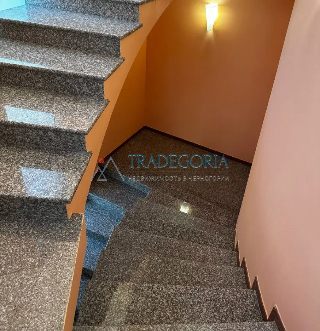 Sale, house, 859m², Dobra Voda, Bar