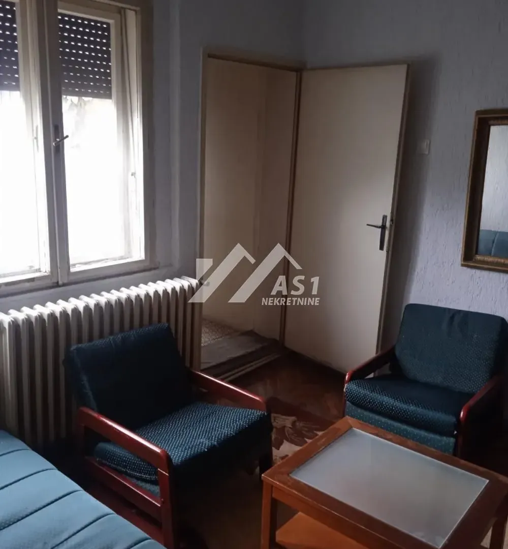 Izdavanje, jednosoban stan, 27m², Adamovićevo Naselje, Novi Sad Sve Podlokacije