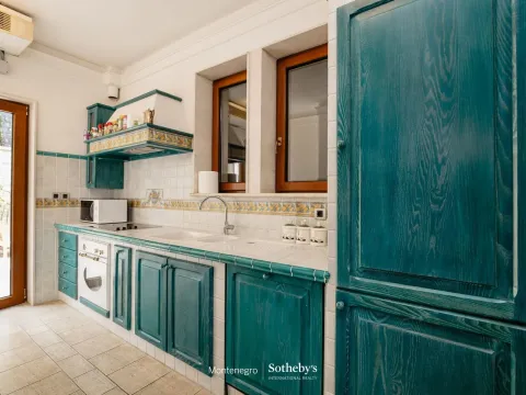 Sale, house, 233m², Savina, Herceg Novi - image 16