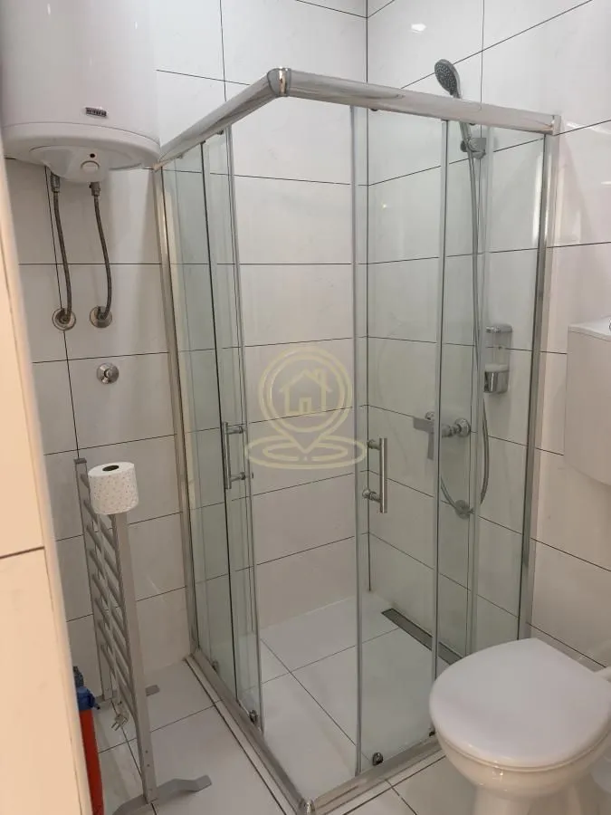 Izdavanje, dvosoban stan, 64m², Palilula, Niš