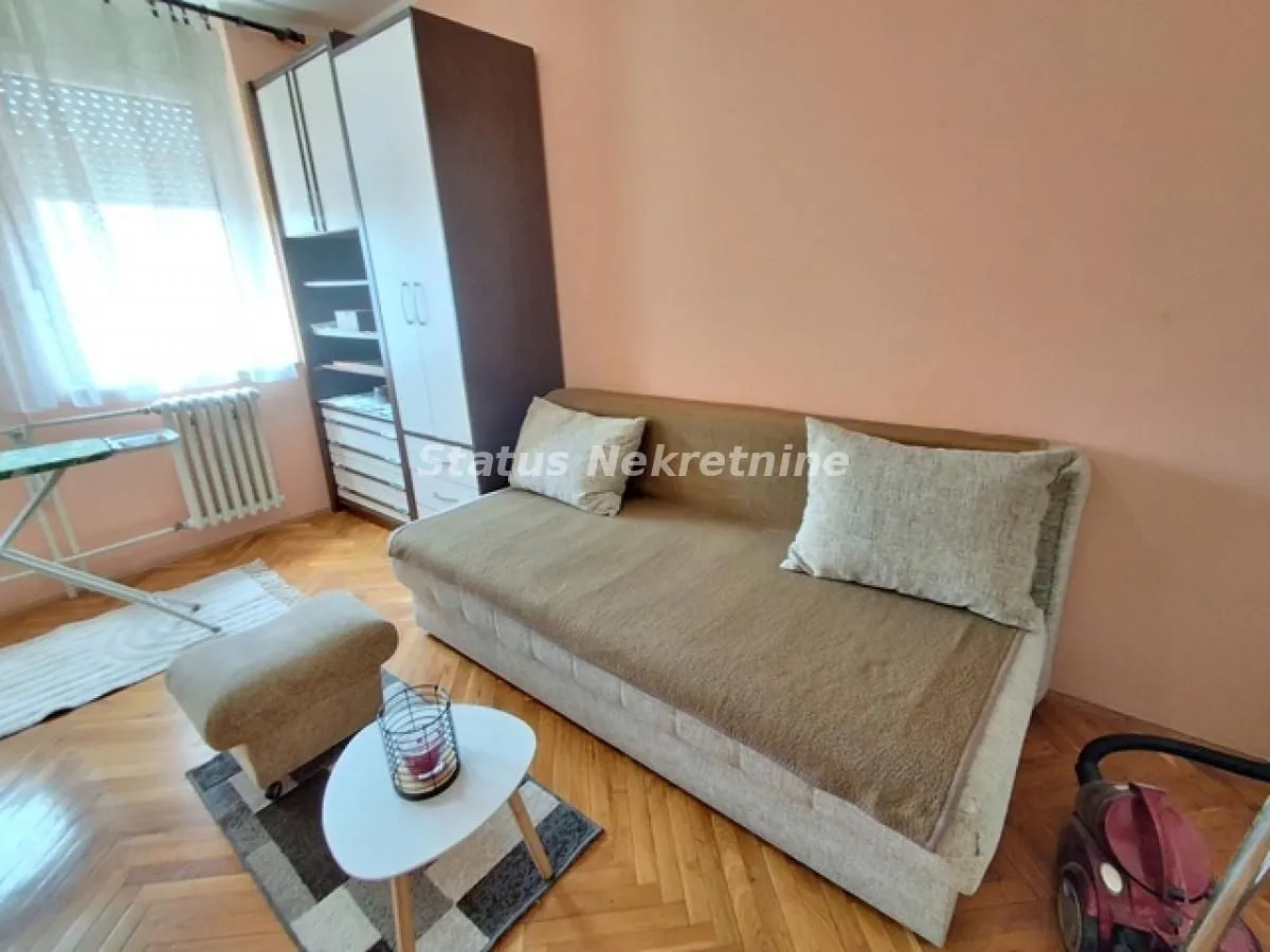 Izdavanje, jednosoban stan, 33m², Novo naselje, Novi Sad