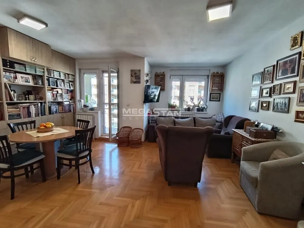 Prodaja, trosoban stan, 84m², Voždovac Sve Podlokacije, Beograd