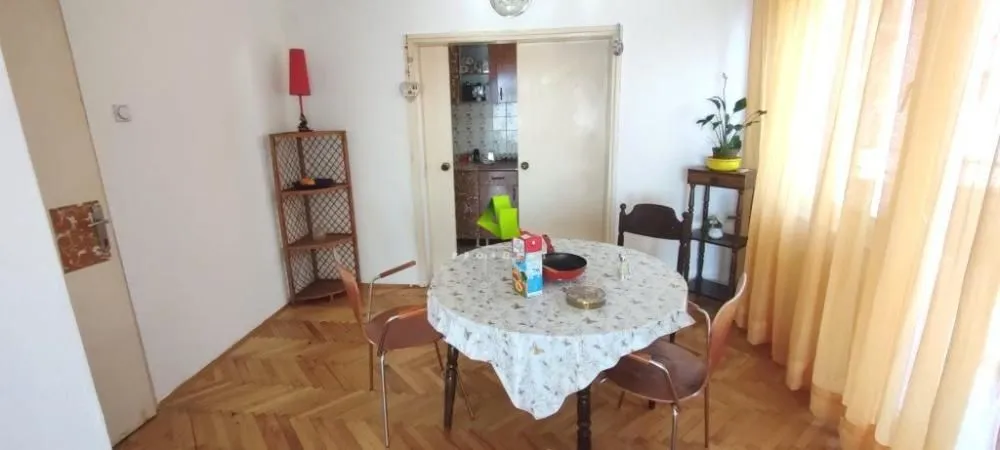 Prodaja, trosoban stan, 95m², Pantelej, Niš